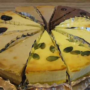 【百艾】綜合重乳酪蛋糕(7吋圓型) (含運)